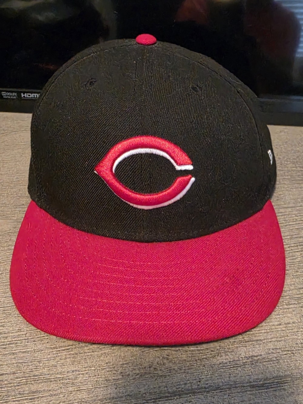 Cincinnati Reds Black and Red Baseball Cap with Team Crest